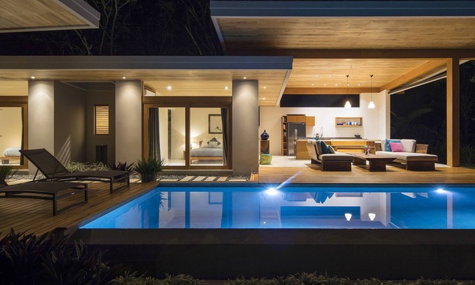 Playa Santa Teresa Casa | FRENTE A LA PLAYA Tropical Modern Luxury