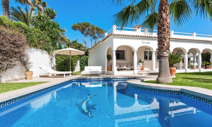 Urbanizacion Costabella Villa | Beachfront Villa Casa Mosa | Ref. #32
