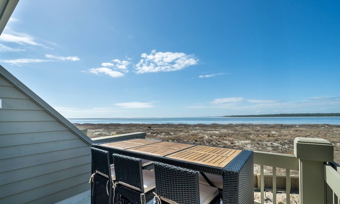Seabrook Island Casa | Beachfront w/ Breathtaking Views! 1BR/2BA Amenity Cards Available! Dog Friendly!