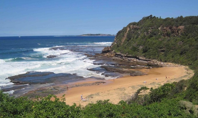 Warriewood Casa | Impresionante y tranquilo frente a la playa a 20 km del puente del puerto