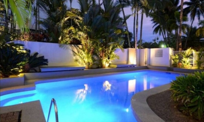 Port Douglas Condominio | BeachLuxe @ Sunseeker, Sublime Tropical Apartment