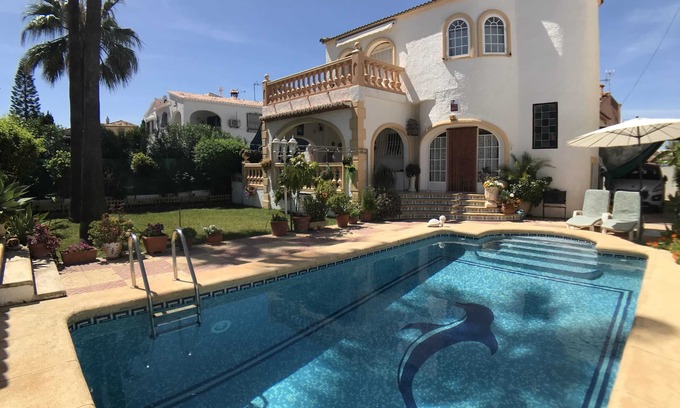 Els Poblets Villa | Chalet cerca de la playa con piscina privada, internet, aire acondicionada