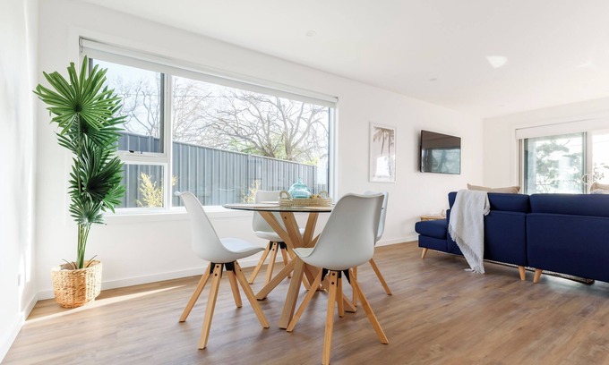 Bridport Casa | Beachside Bliss in Bridport