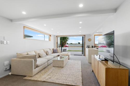 Redcliffs Casa | Beachside Bliss - Redcliffs