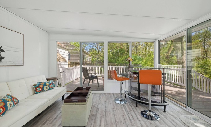 Michigan City Casa | Beachside Bliss: Steps to Beach + Hot Tub