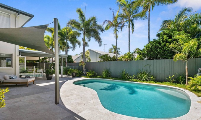 Bokarina Casa | Beachside luxury home. Private pool. Great for families.