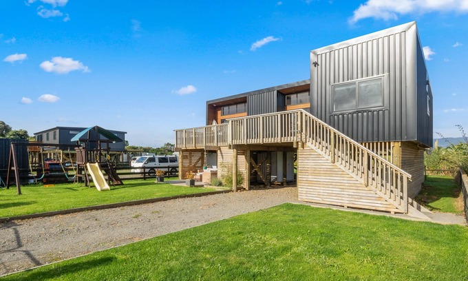 Otaki Beach Casa | Beachside Sanctuary – Otaki Beach Holiday Home