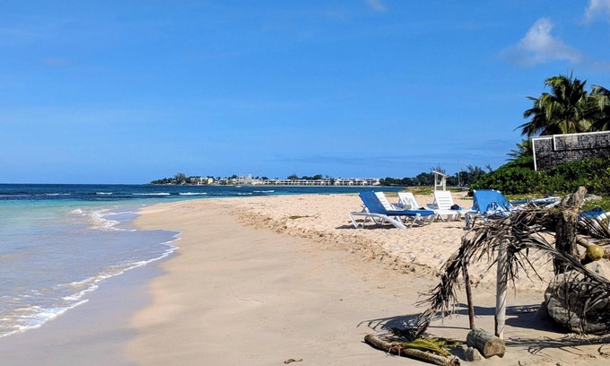 Runaway Bay Apartamento | Beachside Townhouse Condo