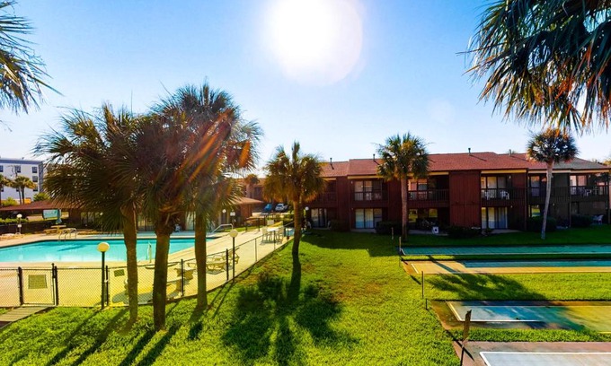 West Panama City Beach Hotel | Beachwalk Condominiums 16E