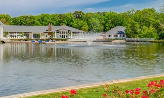 Sea Scape Condominio | Beachwoods 2 bedroom · Outer Banks of N.C. Spacious Two Bedroom.