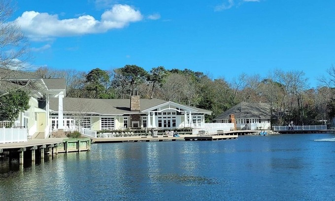 Sea Scape Condominio | Beachwoods - 2BR/3BA - Great Pools and Amenities!