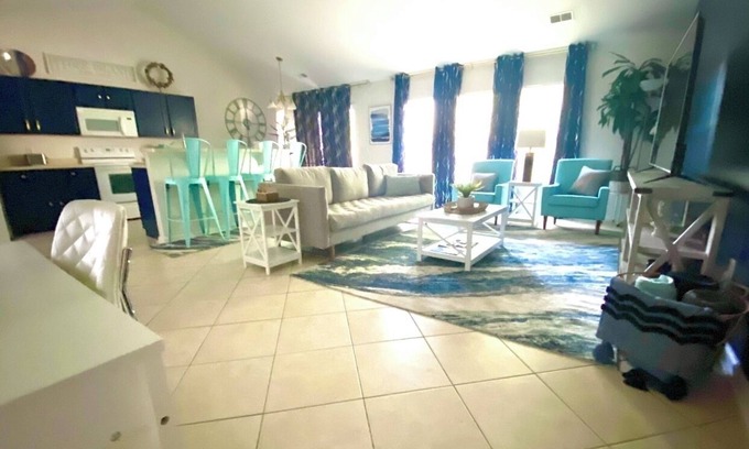 Pooler Casa | 🏖Beachy Blue Haven near Savannah-3 Bed, 2 Bth