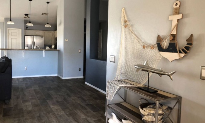 Cottonflower Casa | Beachy Getaway en Goodyear, AZ 10 invitados; 4/2
