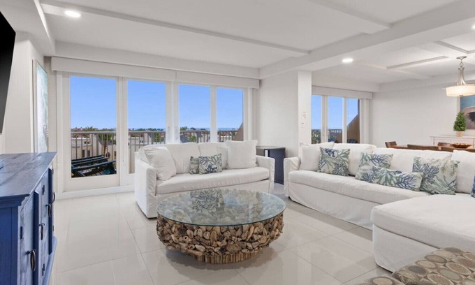 South Padre Island Apartamento | Beachy Vibes @ Solare Tower