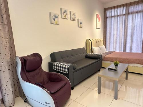 George Town Apartamento | Beacon Exec Suites# Msg Chair#Disney Hotstar