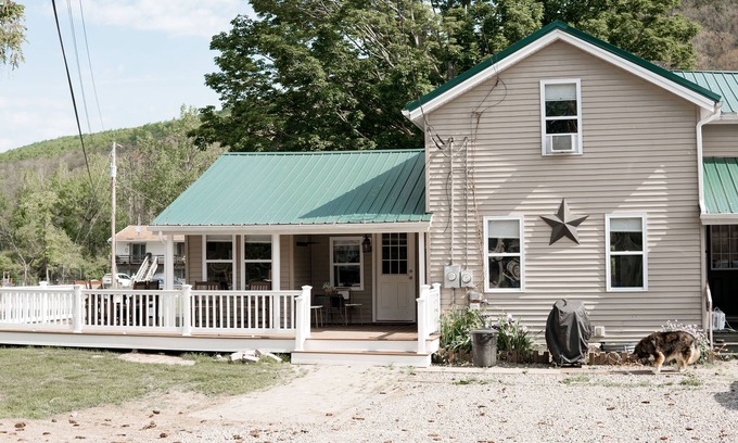 Swain Apartamento | Bear Hollow Lodge Skiing/Hiking near Letchworth State Park and Swain Ski resort
