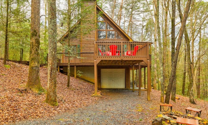 Cashes Valley Casa | Bear in the Woods