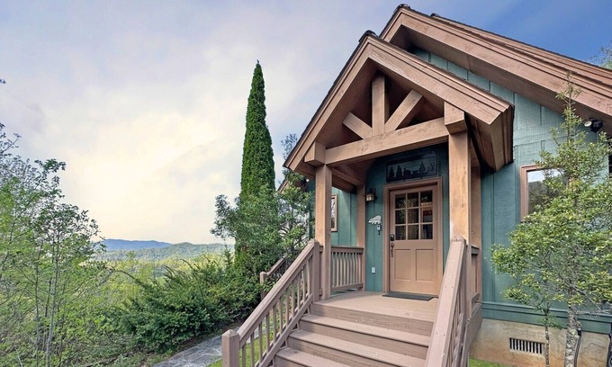 Whittier Cabina | Bear Necessities - gorgeous view near Cherokee and Dillsboro