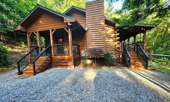 Waynesville Cabina | Bear Pause Cabin en la hermosa Waynesville, NC, cerca de Maggie Valley / Asheville