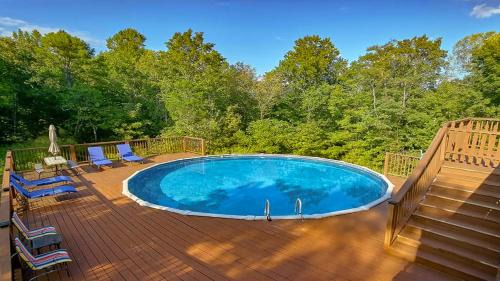 Seymour Casa | Bear Splashin Fun