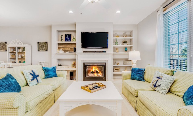 Ocean View Condominio | Bear Trap Dunes 1st floor condo w/ tennis court, lakefront, and golf on-site