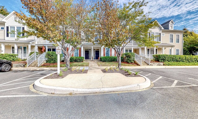Ocean View Condominio | Bear Trap Dunes home w/ AC, fireplace, balcony, W/D, beach shuttle
