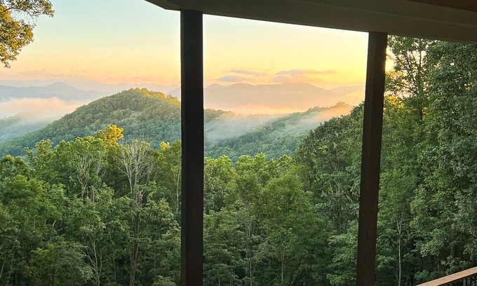 Mountain Air Casa | Bearfoot Retreat - Private Club Access