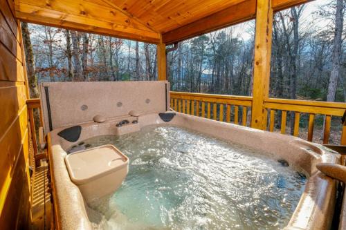 Gatlinburg - Pigeon Forge Villa | Bearly Enough Time