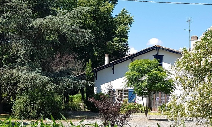 Lahontan Casa | Casa bearnesa al pie de las colinas