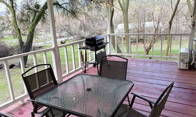 Three Rivers Casa | Bears Eye View 8 MILES from Sequoia National Park