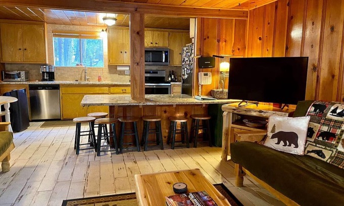 Bass Lake Casa | Bear’s Lair Cabin, Willow Cove, Bass Lake