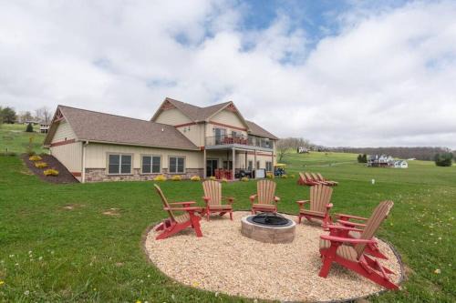 Waterfront Greens Casa | Beary Fine 6 bed 5 bath luxury home w indoor pool