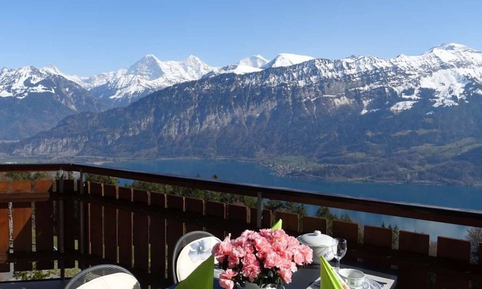 Beatenberg Apartamento | Beatenberg cerca de Interlaken: maravillosa vista del lago y las montañas
