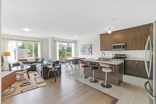Wasaga Beach Casa | Beatrice Retreat
