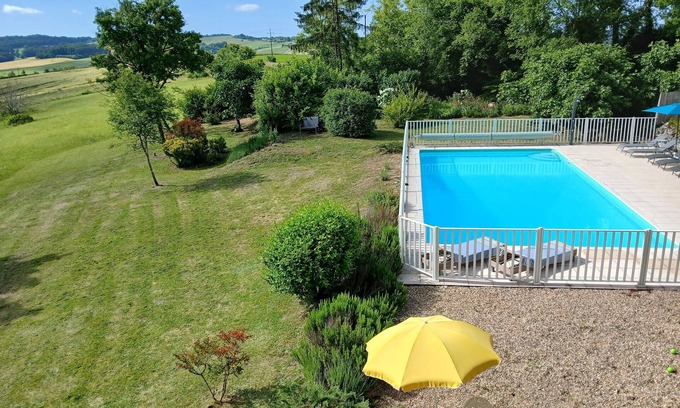 Nanteuil-de-Bourzac Casa | Beautiful old french house in spectacular rural setting