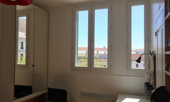 Valence Apartamento | Beau Studio Avec Terrasse et Jardin Dans un Quartier Calme