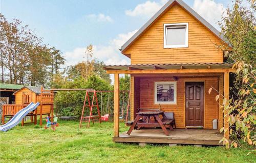 Krokowa Casa | Beautiful Home In Karwienskie Blota