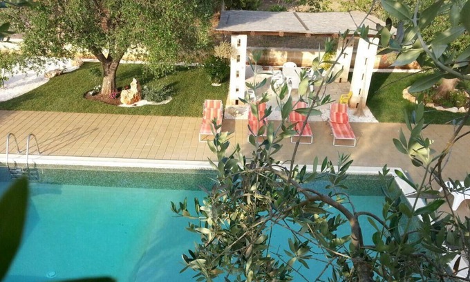 Francavilla Fontana Villa | Fabulosa Villa y piscina cerca del pueblo de Francavilla Fontana con WI FI gratis