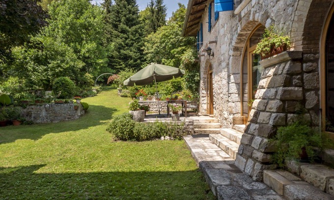 Montereale Valcellina Casa | Maravillosa casa de vacaciones privada para 6 personas con terraza y aparcamiento
