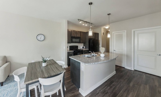 Willowbrook Apartamento | Beautiful 1Bd Apt I Properties by Preston