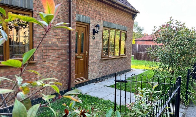 Lincoln Casa | Beautiful 2-bed House in Lincoln