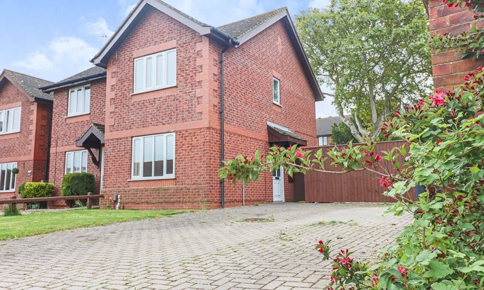 Cleethorpes Casa | Beautiful 2 Bed Semi Detached House, Cleethorpes - Holidays or Contractors