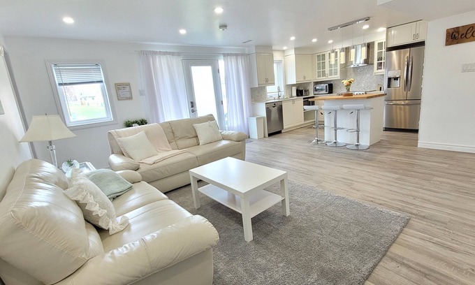 Cambridge Apartamento | Beautiful 2 Bedroom Apartment Close to Hwy 401 & Hwy 8 in Cambridge