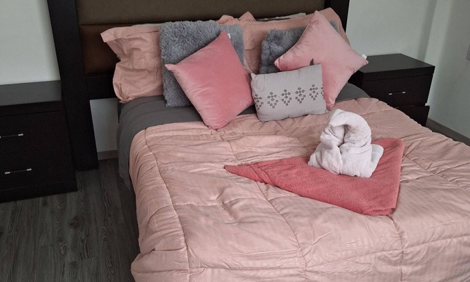 Cuauhtemoc Apartamento | Beautiful 2 bedroom apartment, just of Reforma
