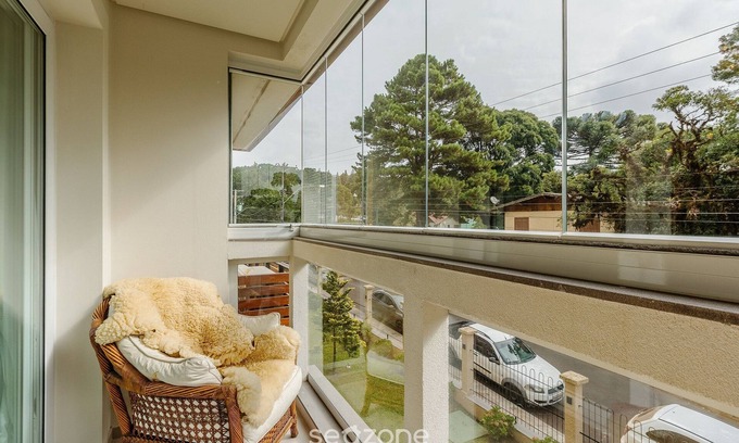 Canela Apartamento | Beautiful 2 Bedroom Apartment in Canela Dal207