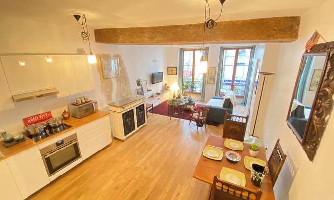 Bonne-Nouvelle Apartamento | Beautiful 2-bedroom flat in the heart of Paris. FREE PARKING.
