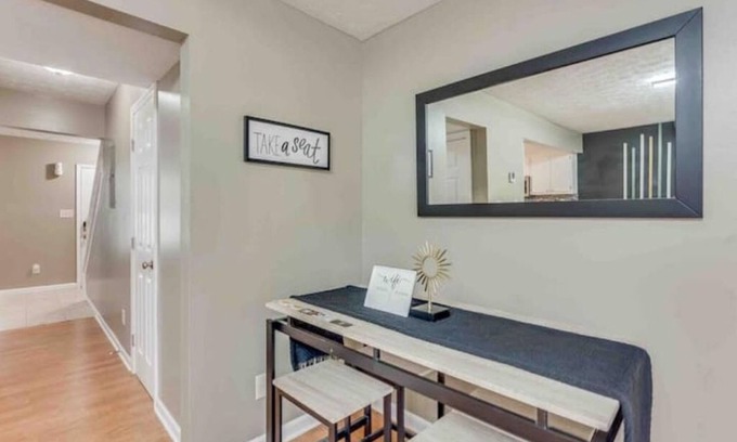 Church Street Casa | Beautiful 2 bedroom home located by Airport
