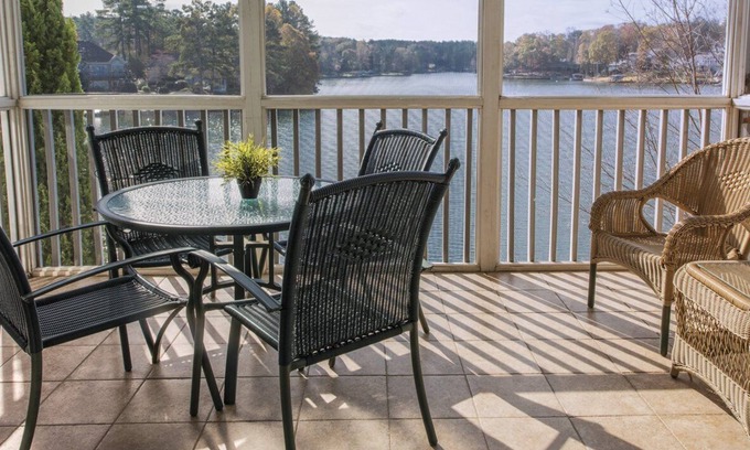 Villa Rica Apartamento | Beautiful 2 bedroom unit at resort, sleeps 8