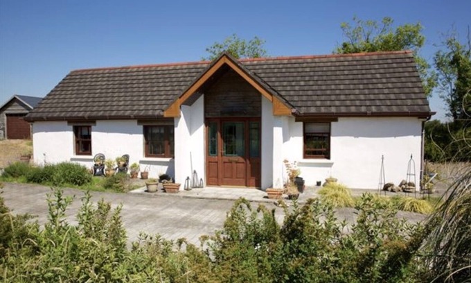 Jamestown Casa | Hermosa casa de campo y jardines de 2 dormitorios, Rural Shannon Countryside, Co. Roscommon