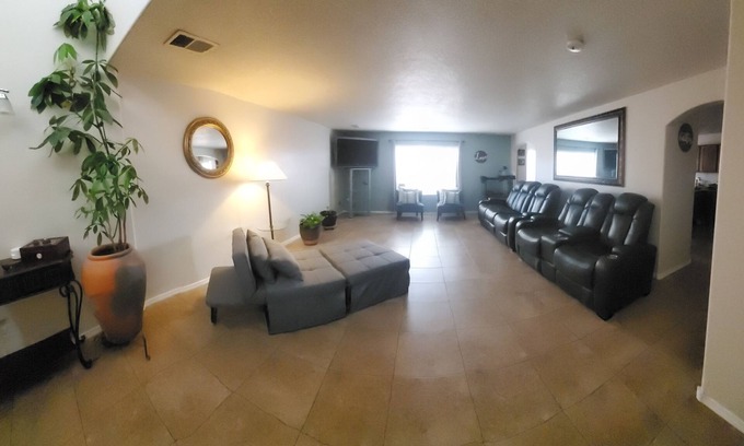 Westgate Heights Casa | Beautiful 2200 square foot home.